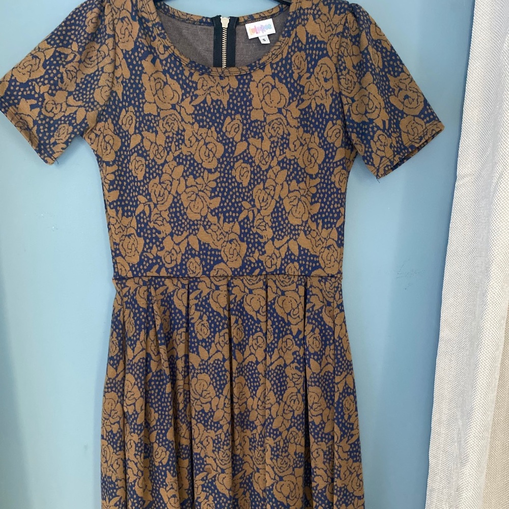 LuLaRoe Amelia